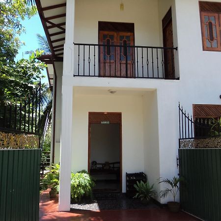 Pubudu'S Villa Hikkaduwa Luaran gambar