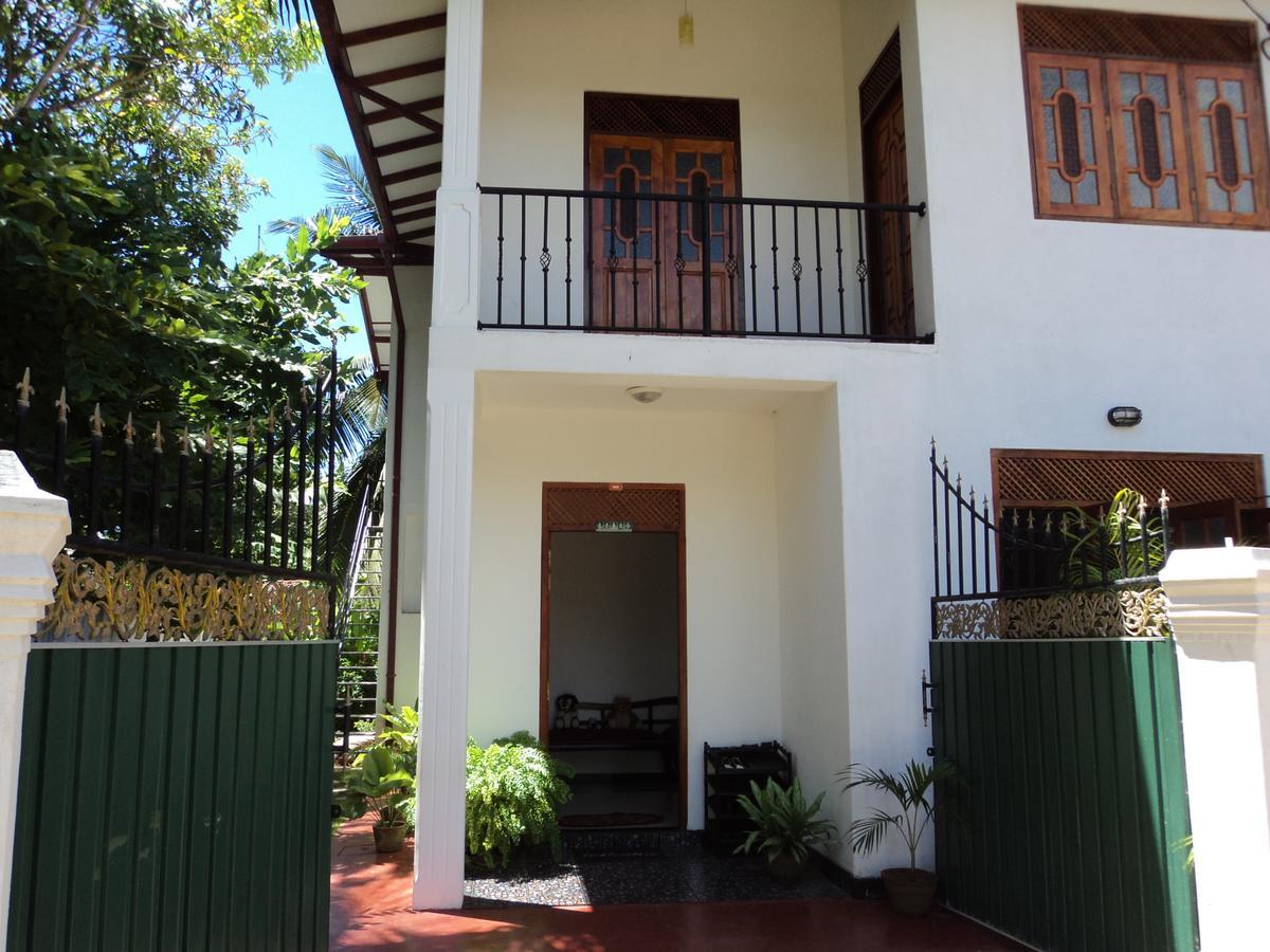 Pubudu'S Villa Hikkaduwa Luaran gambar
